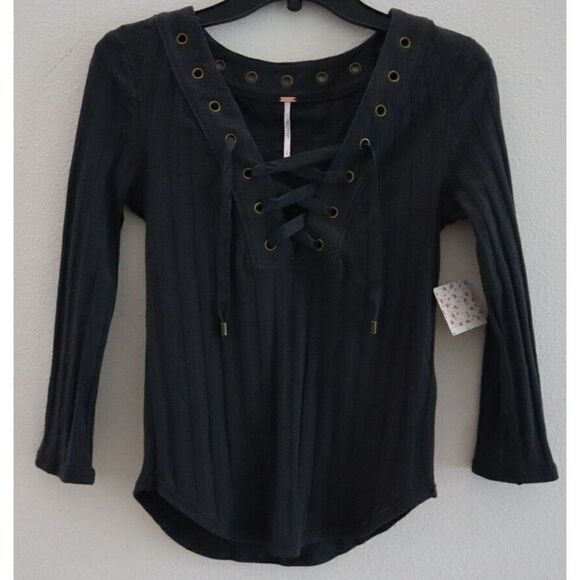 Free People OB1090510 Women's Sz S Washed Black Ice Cold Lace-Up Ribbed Top $78 - Picture 1 of 13